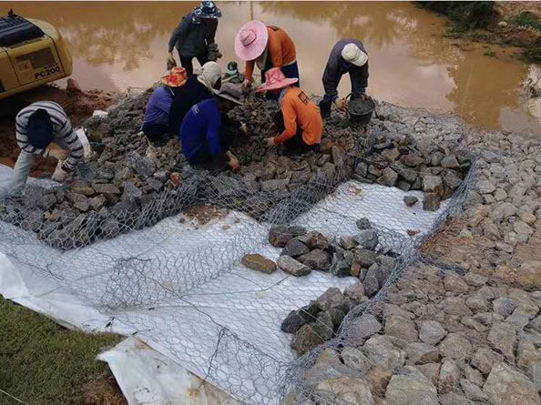 鋅鋁合金雷諾護墊